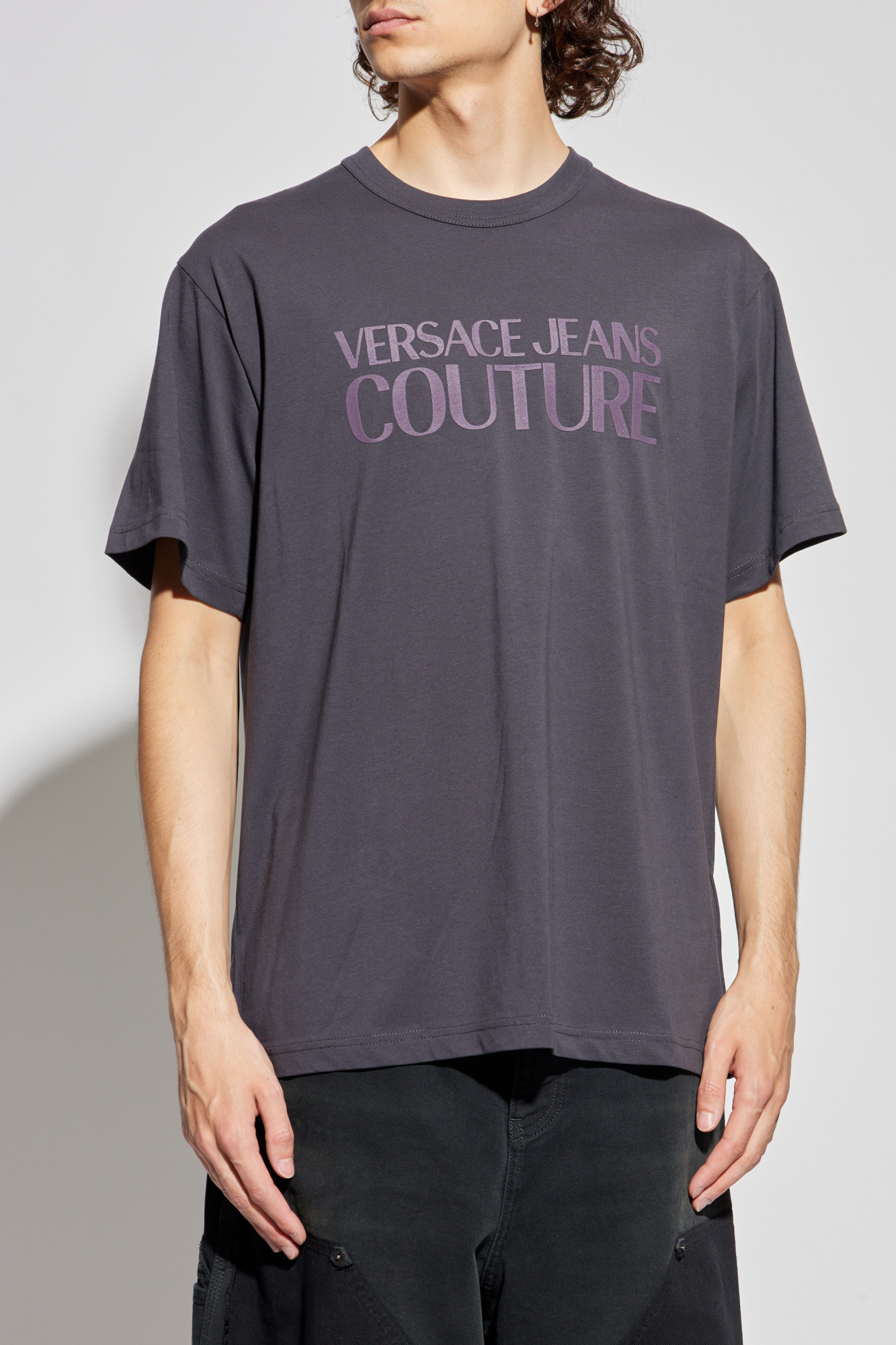 VERSACE JEANS COUTURE 2022秋冬 ロゴプリント Tシャツ 半袖 Versace Jeans Couture Logo Cotton T-Shirt | Saks Fifth Avenue